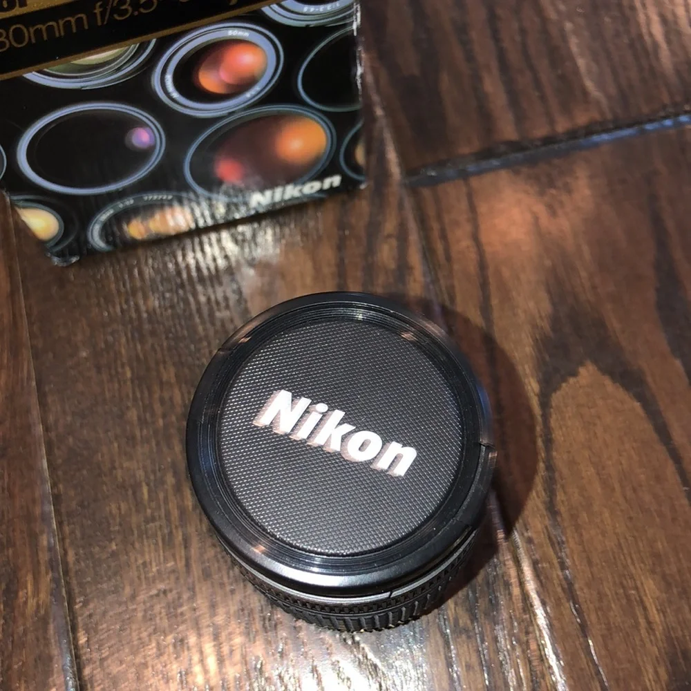 Nikon 28-80 mm camera lens